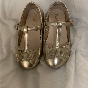 Like New Toddler Gold Dress Shoes with Bow